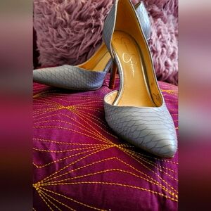 Jessica Simpson Pointy Toe heels